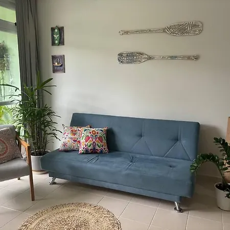 Apartamento lindo na Praia Lázaro-3
